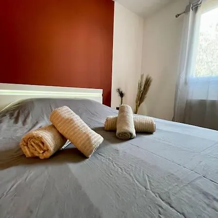 L'ovalie T2 Climatise Et Jardin Apartamento