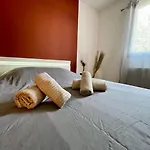 L'ovalie T2 Climatise Et Jardin Apartment
