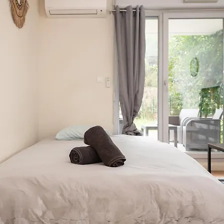 Apartment L'ovalie T2 Climatise Et Jardin