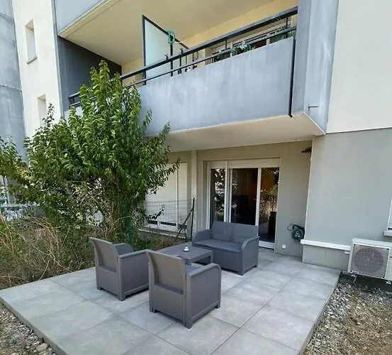 L'ovalie T2 Climatisé Et Jardin *